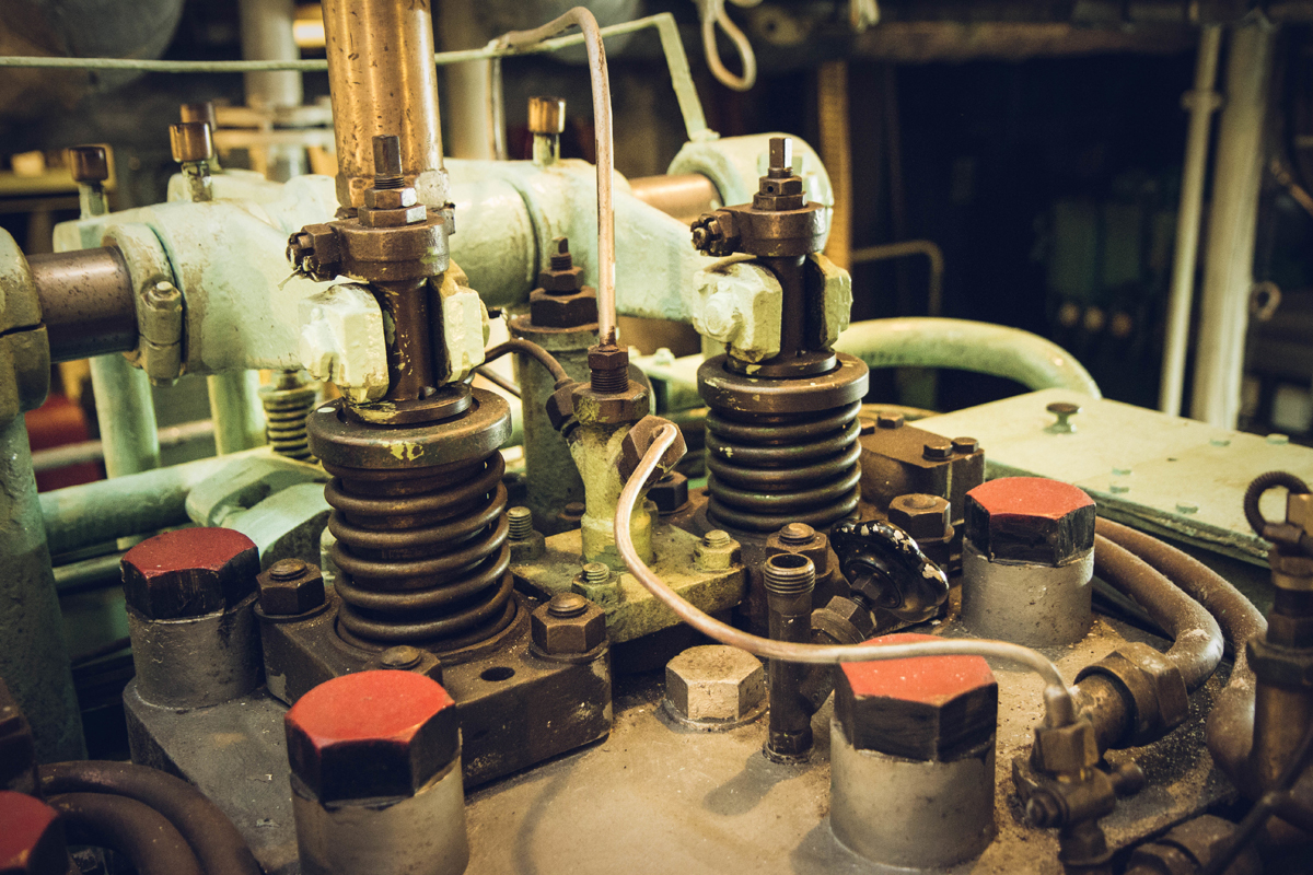 Deck and Engine Maintenance Panama